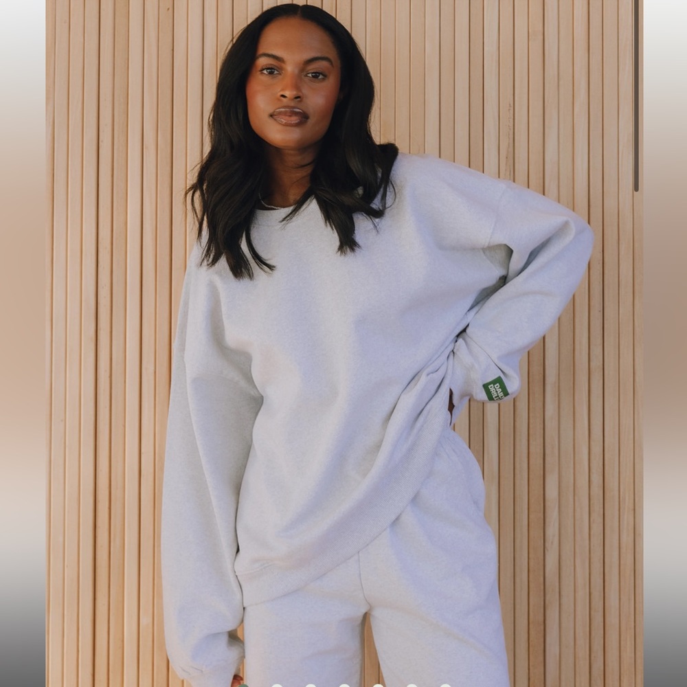 Daily Drills Oversized Fleece Crew and Joggers in Heather Gray